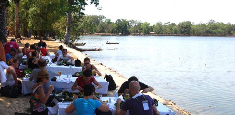Countryside-Picnic-Lunch